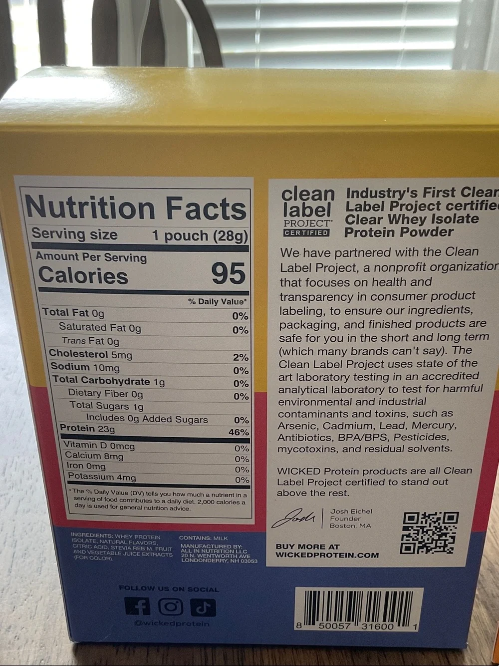 Clear Whey Isolate Variety Pack with Black Shaker - Picture 2 of 3